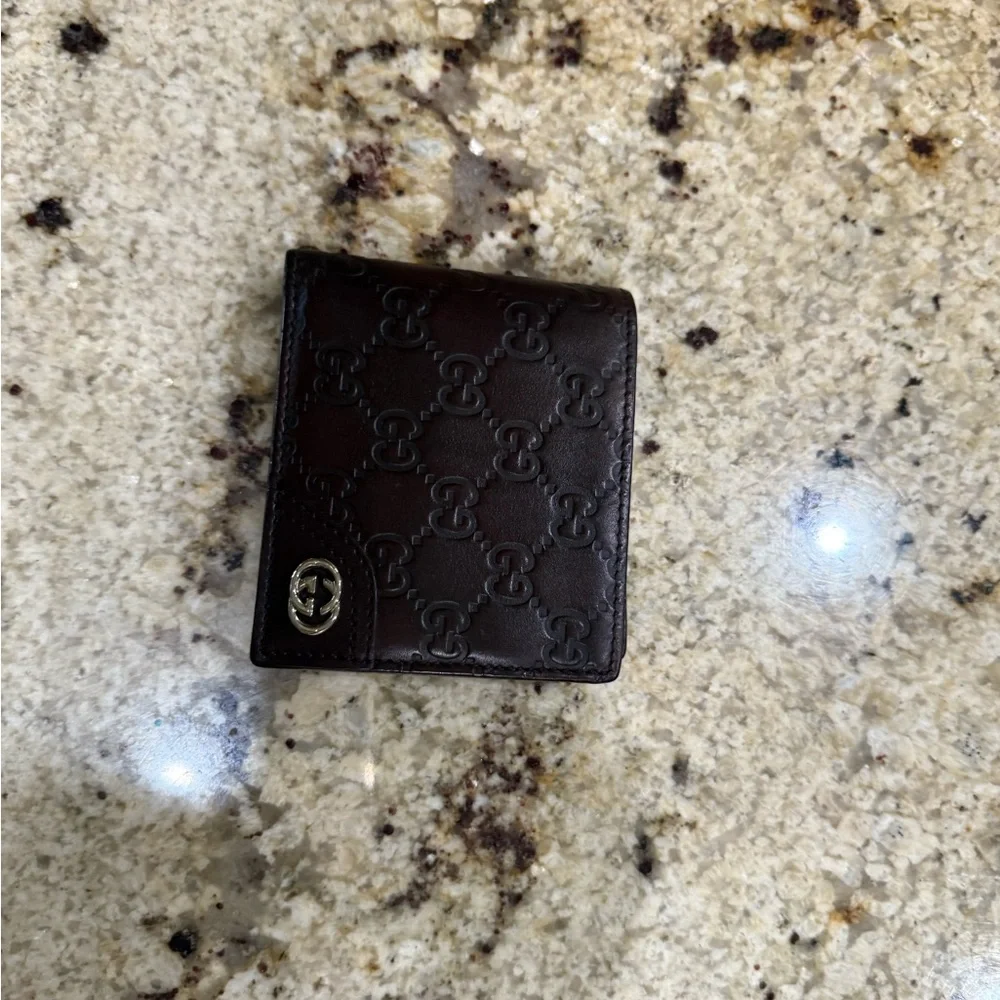 Gucci Signature G Leather Bi Fold  Wallet AUTHENTIC - Picture 6 of 6